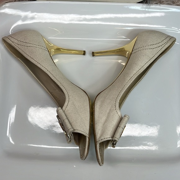 LOUIS VUITTON LOVE PLATE PEEPTOE PUMPS - Picture 13 of 15